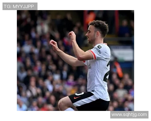 利物浦球探慧眼识珠:斯洛特麾下法国新星冉冉升起,科纳特未来传承者已现?